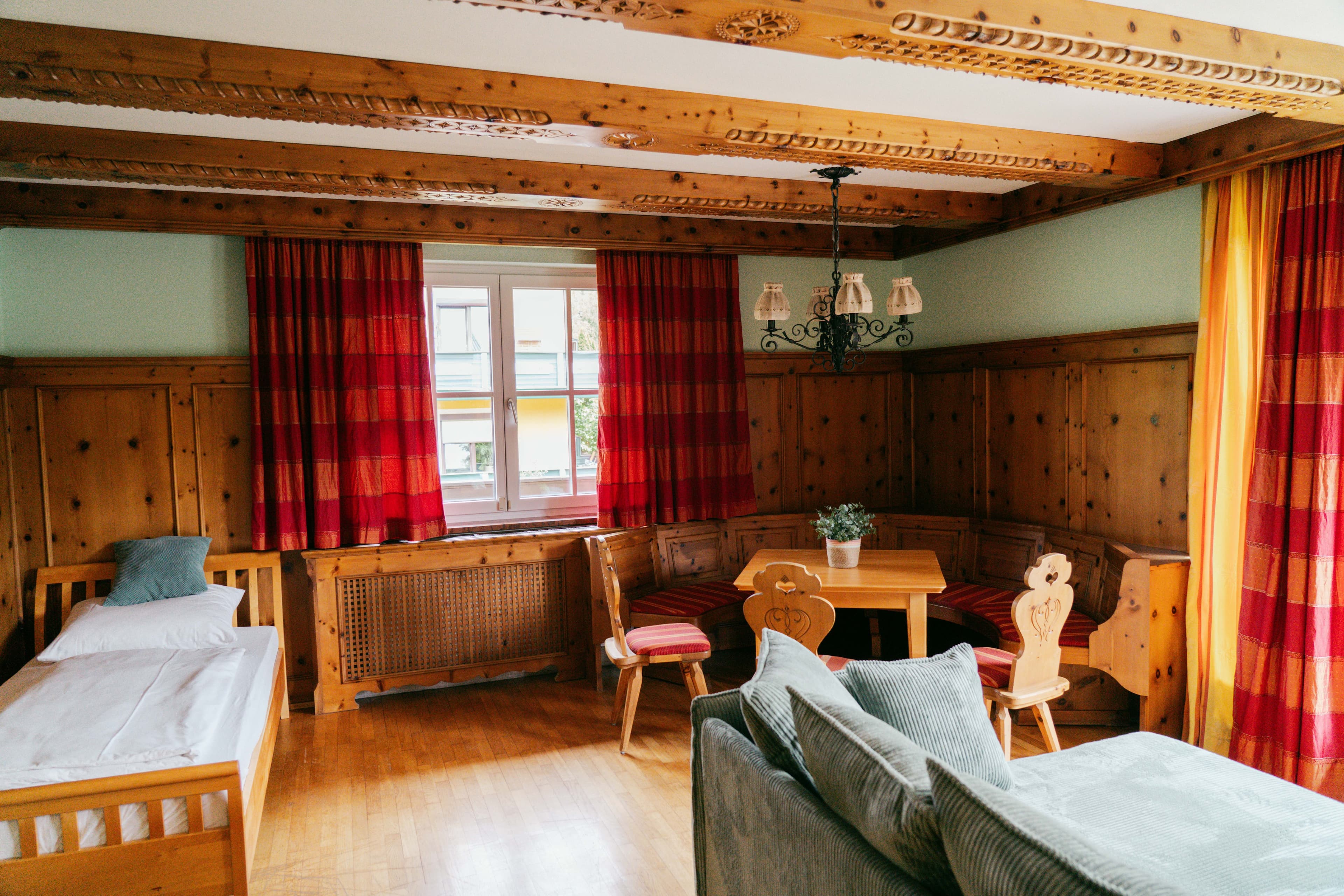 Apartment 2 - Gemütliches Apartment mit Zirbenstube und Balkon - 8