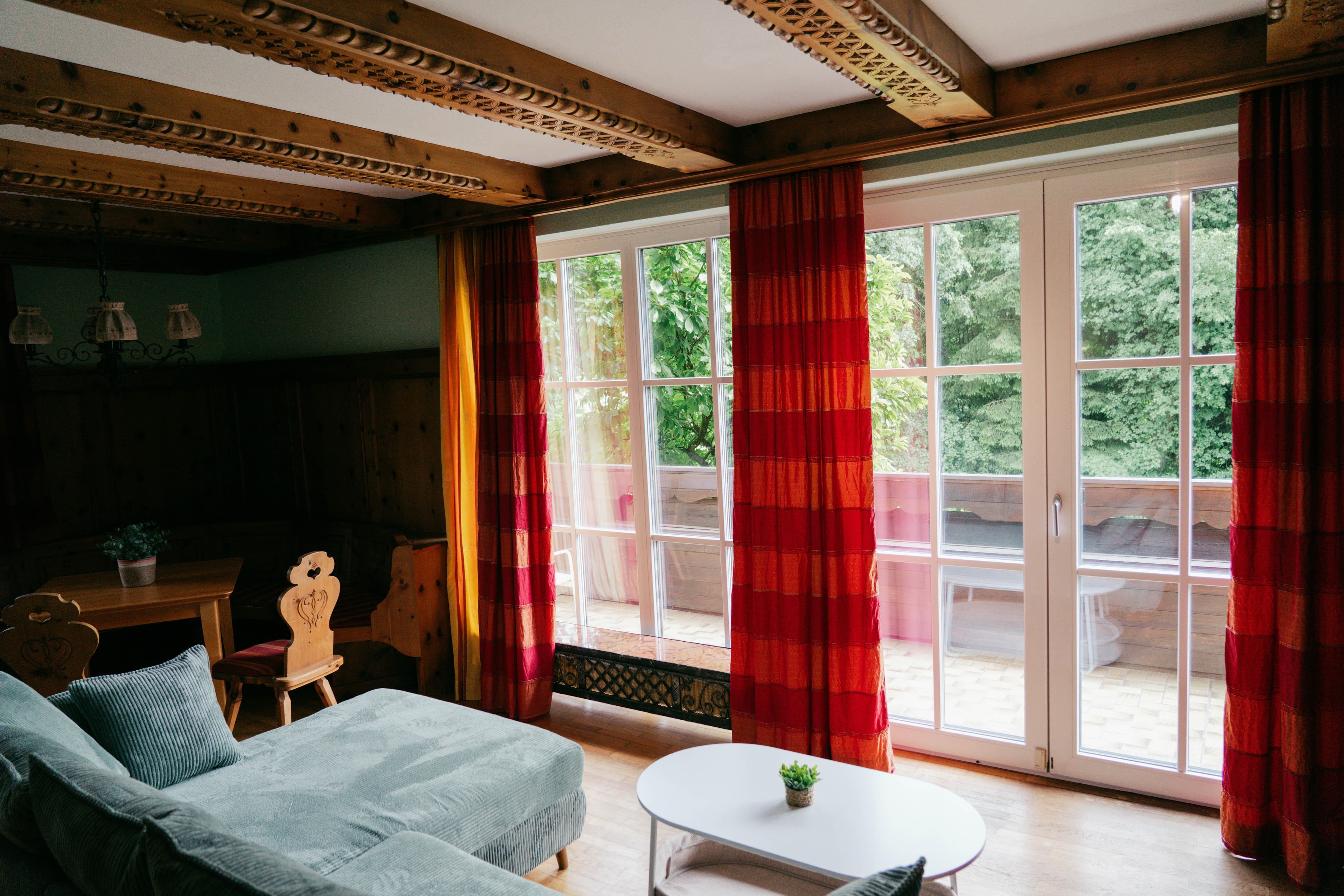 Apartment 2 - Gemütliches Apartment mit Zirbenstube und Balkon - undefined